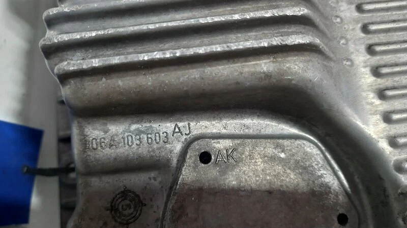 06A103603AJ cárter de aceite 1113263 para VOLKSWAGEN GOLF V BERLINA (1K1) CONCEPTLINE 2003 Foto 2 de 4