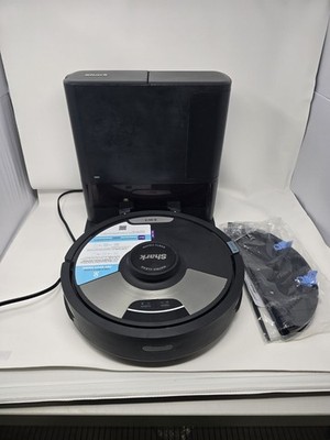SHARK MATRIX PLUS 2-IN-1 SELF-EMPTY ROBOT VACUUM AND MOP - BLACK/SILVER