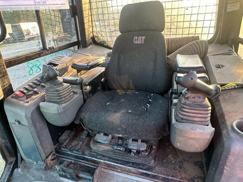 CAT D5K LGP Seat - Used | P/N 2728111
