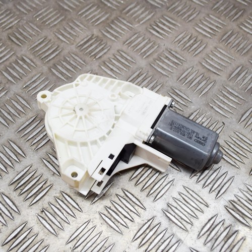 Volkswagen Touareg 7P Fensterhebermotor vorne rechts 8K0959802B 2012