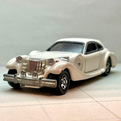 Tomica No25 Mitsuoka Lasade Scale Diecast Model Vehicle Ages 14+