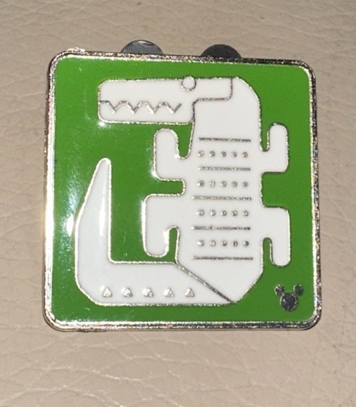 Disney Pin 119200 SDR Shanghai Hidden Mickey Adventure Isle Alligator Crocodile