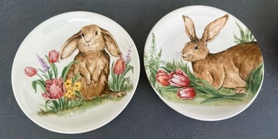Maxcera SIMPLY SPRING BUNNY RABBITS Ceramic Appetizer Plates Set of 2 New