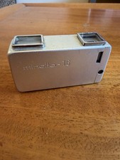 Macchina fotografica vintage Minolta 16 sub-miniatura 110 pellicola - testata funzionante