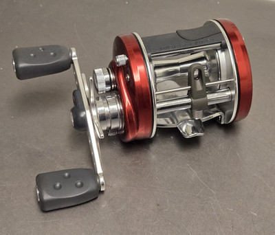 New Abu Garcia Ambassadeur 6600 BCX Baitcast Reel Metal Red 