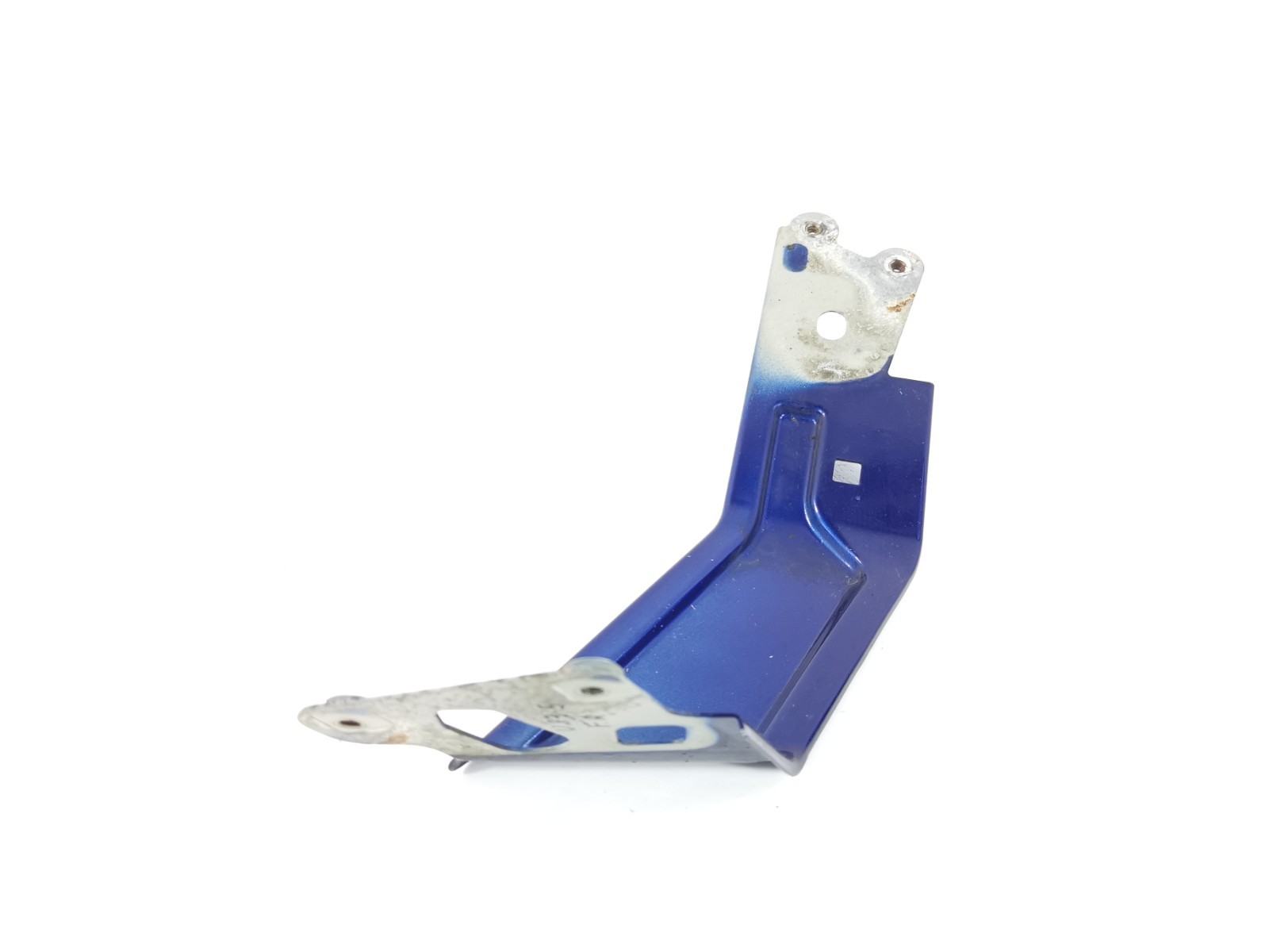 Maserati Levante 3.0 L 2017 Front Right Fender Holder Bracket Support OEM