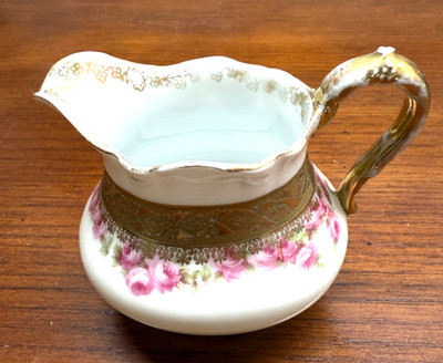Vintage Royal Bayreuth Creamer (Bavaria 1902-1920) With Pink Roses and Gold Trim