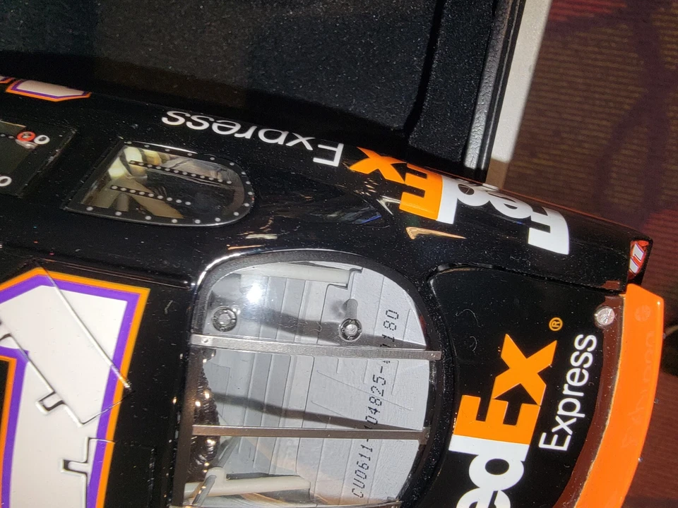 Denny Hamlin #11 2006 autografiado FedEx Express - 1:24 RCCA ELITE #180/411 Foto 4 de 4