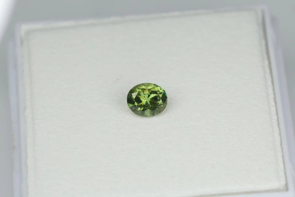 0.52 CT Oval demantoid garnet from Russia - Image 2 of 3