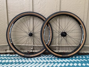 650b dynamo wheelset