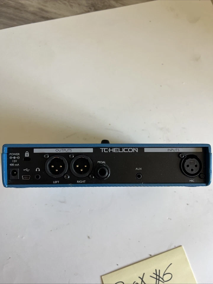 TC-HELICON VoiceLive Play Vocal Harmony Effect Processor Pedal Condenser Mic - Image 3 of 4