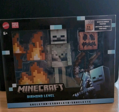 Minecraft Diamond Level Skeleton Action Figure with 6 Accessories + Bedrock Code
