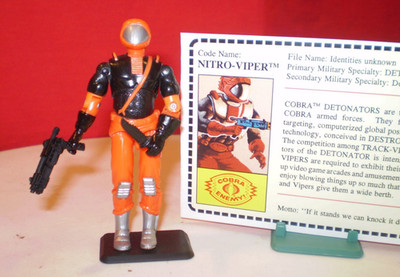 1993 GI JOE COBRA DETONATOR DRIVER NITRO-VIPER 100%+ RARE FILE CARD ARAH VINTAGE