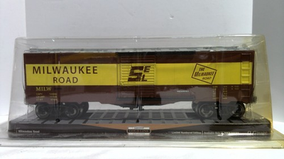 #ad Menards Gold Line O Gauge Milwaukee Road MILW $19.99