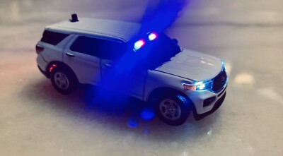Greenlight 1:64 Custom 2020 Ford Explorer Police With LED Lights