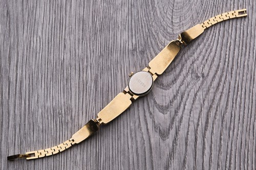 Vintage Women's Gold Plated Cocktail Watch. Small watch enamel ceramics CHAIKA - Picture 10 of 10