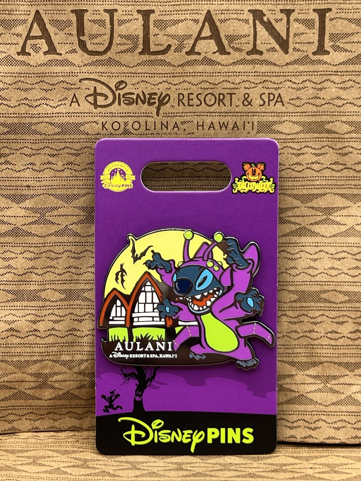 *New* Authentic Disney Aulani Halloween 2024 Glow In The Dark Pin Stitch 626