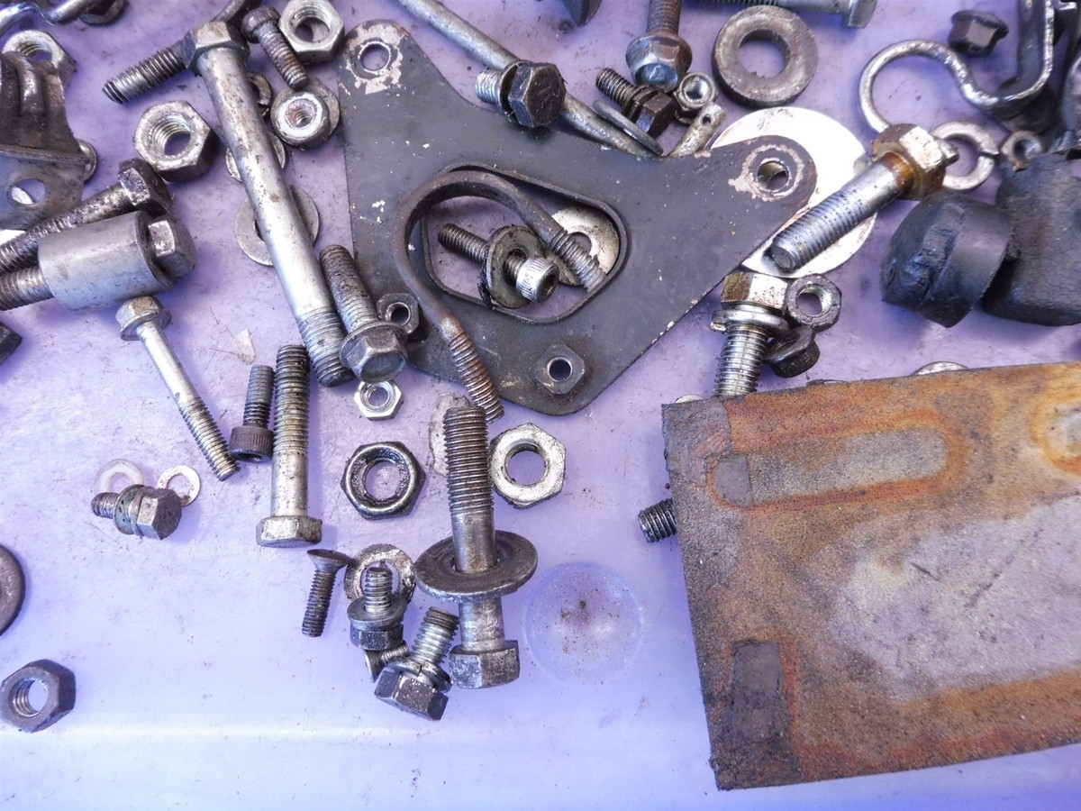 1980 Kawasaki KZ750 KZ 750 LTD K427-9' misc parts bolts