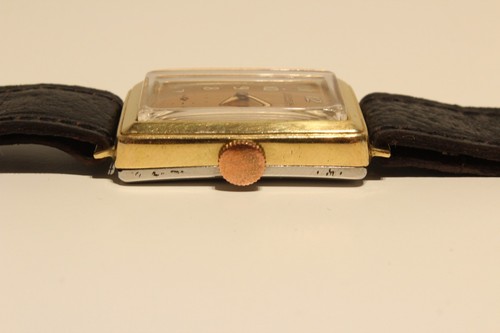 RELOJ MECÁNICO ART DECO ALEMANIA SEGUNDA GUERRA MUNDIAL TANQUE RECTANGULAR ENCHAPADO EN ORO 15 J. - Imagen 6 de 9