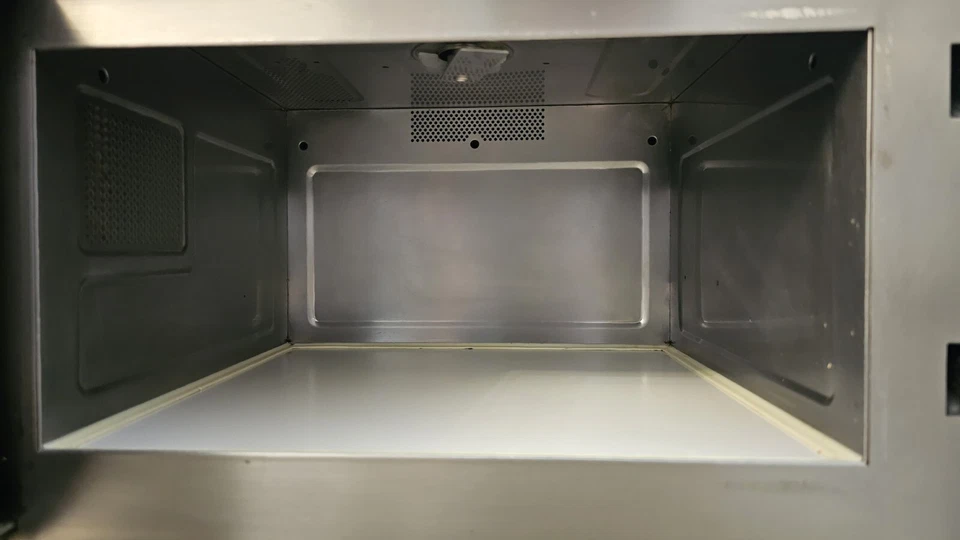 Microondas SOLWAVE 180MWHD18 Foto 2 de 4