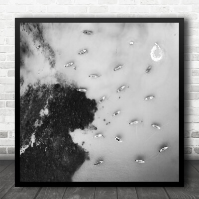 Luftaufnahme schwarzweiß Boot Landschaft Wasser über Flößen Strand Küste Platz Wandkunstdruck