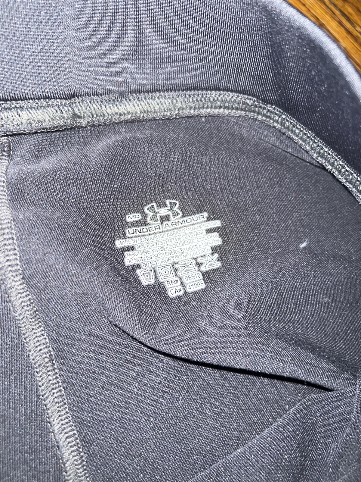 Under Armour Womens  Medium Solid Athletic Yoga C… - image 5