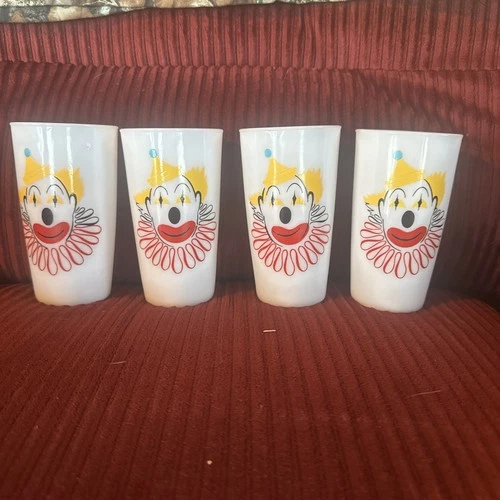 Vintage 1950's Hazel Atlas Set of 4 White Milk Glass 12 oz Clown Circus Tumblers