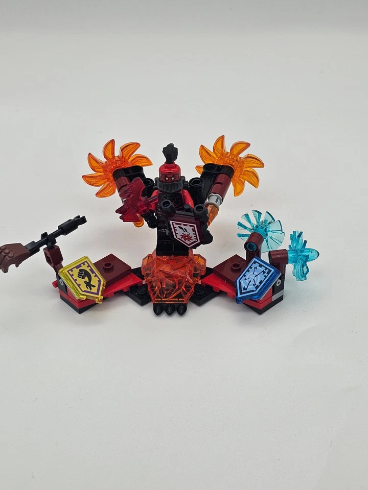 lego nexo knights #70338 Ultimate General Magmar mini figure Foto 2 de 4