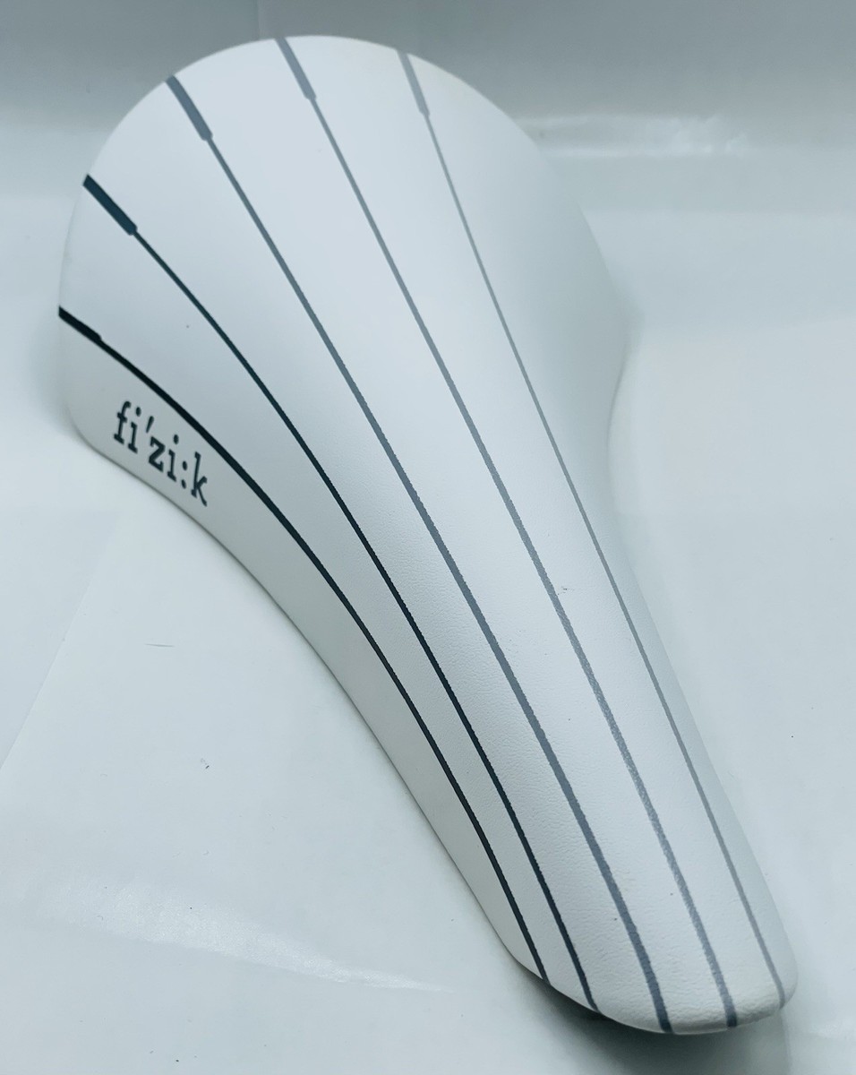 fi'zi:k　VOLTA R1　白 Fi'Zi:k Volta R1 Carbon Road Bike Saddle Lightweight Fizik