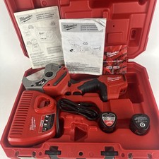 Milwaukee M12 2470-20 M12 CORDLESS PVC Plastic Pipe Shear 2 Batteries & Charger