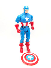 Vintage Toybiz Marvel Super Heroes Captain America action figure 90s