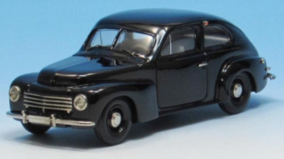 wonderful whitemetal modelcar 1/43  VOLVO PV444D Standard 1953  - black -