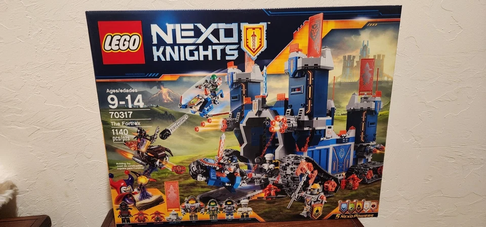 LEGO NexoKnightsi: The Fortrex (70317) NEW! SEALED! - Image 2 of 4