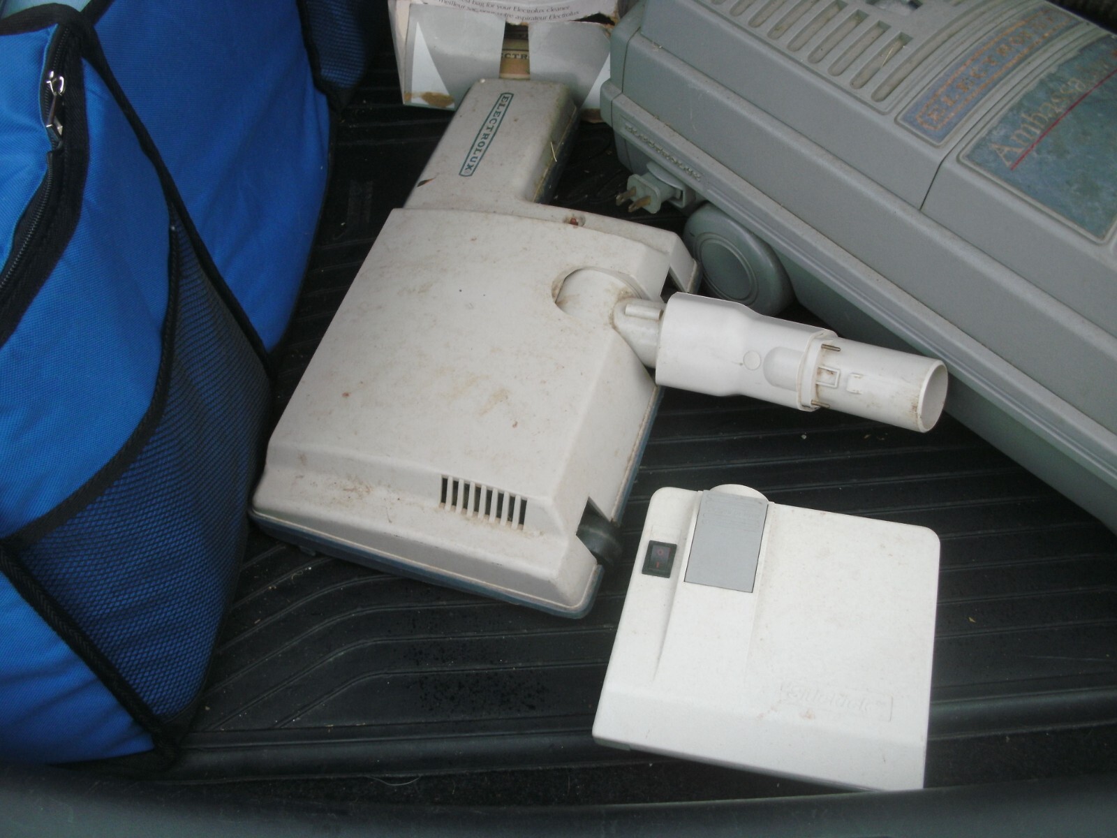 VINTAGE ELECTROLUX AMBASSADOR CANISTER VACUUM CLEANER W/ATTACH. & MORE