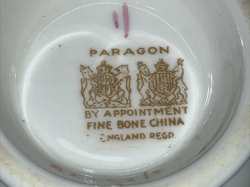 Vintage Paragon By Appointment Fine Bone China Creamer Floral &Gold Trim PO - Picture 9 of 11