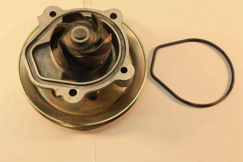 Water Pump with Pulley for HONDA Civic 1200  1973-1979       ref. 19200-634-670 - Image 4 of 4