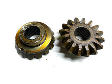 2 Nos Dana 60 Front Rear Differential Side Spider 34934 Gear 1.31 - 30 Spline 2 Nos Dana 60 Front Rear Differential Side Spider 34934 Gear 1.31 - 30 Spline