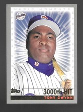 2000 Topps #240 Tony Gwynn San Diego Padres 3000th Hit Baseball Card