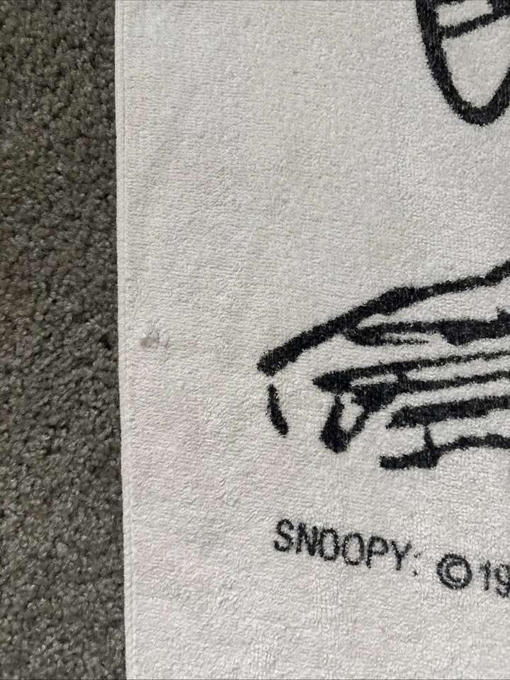 New York Mets VINTAGE Toalla Blanca MLB MetLife Snoopy Peanuts Promo Giveaway Años 90 Foto 3 de 4