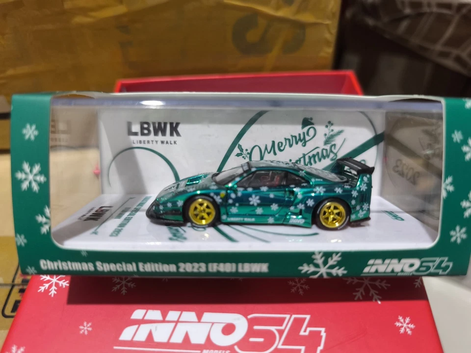 Inno 64 Chase Liberty Walk LBWK F40 Christmas Special Edition 2023 Green - Image 2 of 4
