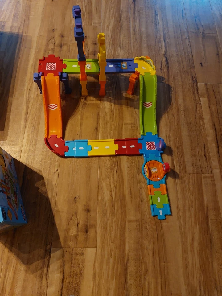 Tut Tut Babyflitzer Straßen- und Brückenset groß - ohne Autos - guter Zustand - Bild 3 von 4