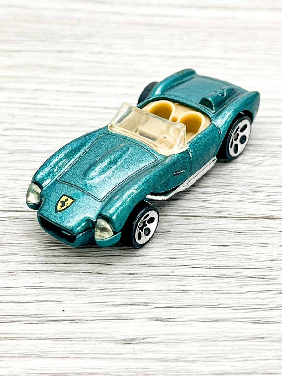 1957-1961 Ferrari 250TR Testa Rossa Collectible 1/64 Scale Diecast