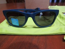 NIB COCOSAND BABY BLUE SUN SUNGLASSES STRAP BAG AND LENS WIPE 0-24 MONTHS