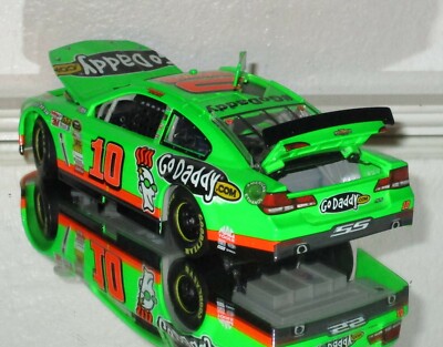 ミニカー Danica Patrick #10 GoDaddy NASCAR 1:24 Danica Patrick #10 GoDaddy 2015 SS COLOR CHROME 1:24 scale