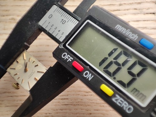 Universal Geneve 08 Watch movement - 18.9 mm - for parts and spares - Picture 10 of 10