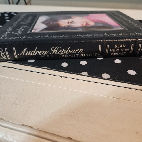 Audrey Hepburn: An Elegant Spirit The Easton Press Edition NEW - Picture 2 of 6