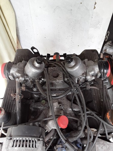3.9L Rover V8 engine Compleat with flywheel and SU carbs - Picture 3 of 15