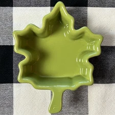 CHANTAL Green Maple Leaf Casserole Ramekin Baking Dish - 93-MP15 - 12 Oz