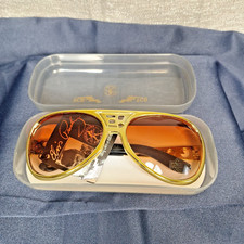 NOS NWT ELVIS PRESLEY TCB EP GOLD SUNGLASSES & CASE 1970s STYLE METAL SIDE ARMS