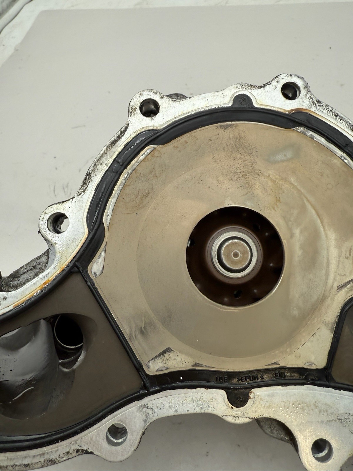 2014-2019 MASERATI GHIBLI 3.0L ENGINE WATER PUMP HOUSING OEM